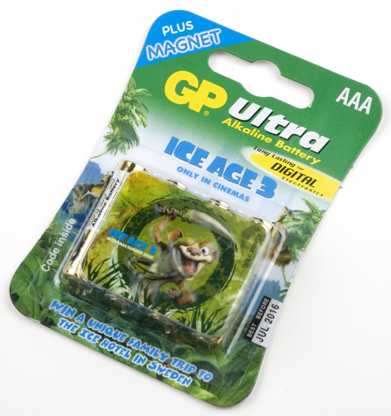 4 AAA Pack Batteries with Ice Age Fridge Magnet 