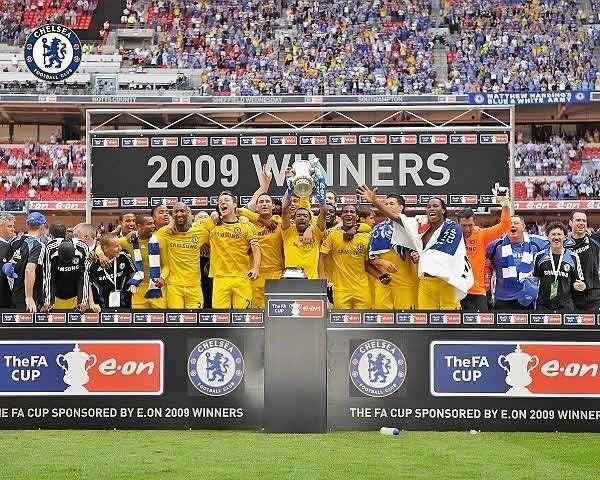 Chelsea 2009 FA Cup Winners Celebration Unframed Photo (10" x 8")