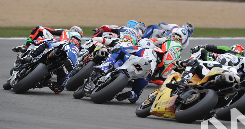 WSB Race 1 Start Donington 2011 (2)