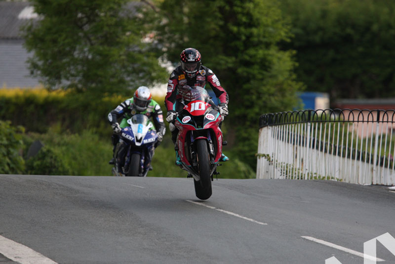 Conor Cummins/Dan Kneen TT 2011 Ballaugh