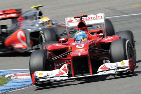 Fernando Alonso leads Lewis Hamilton Hockenheim 2012 - click to enlarge