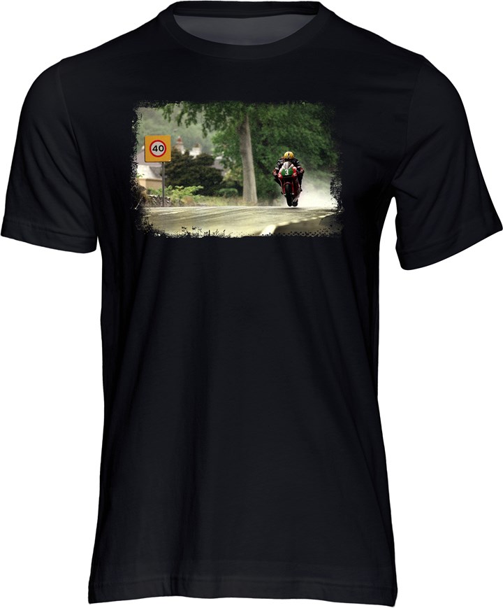 Joey Dunlop in the Rain TT 1998 Print T-shirt Black - click to enlarge