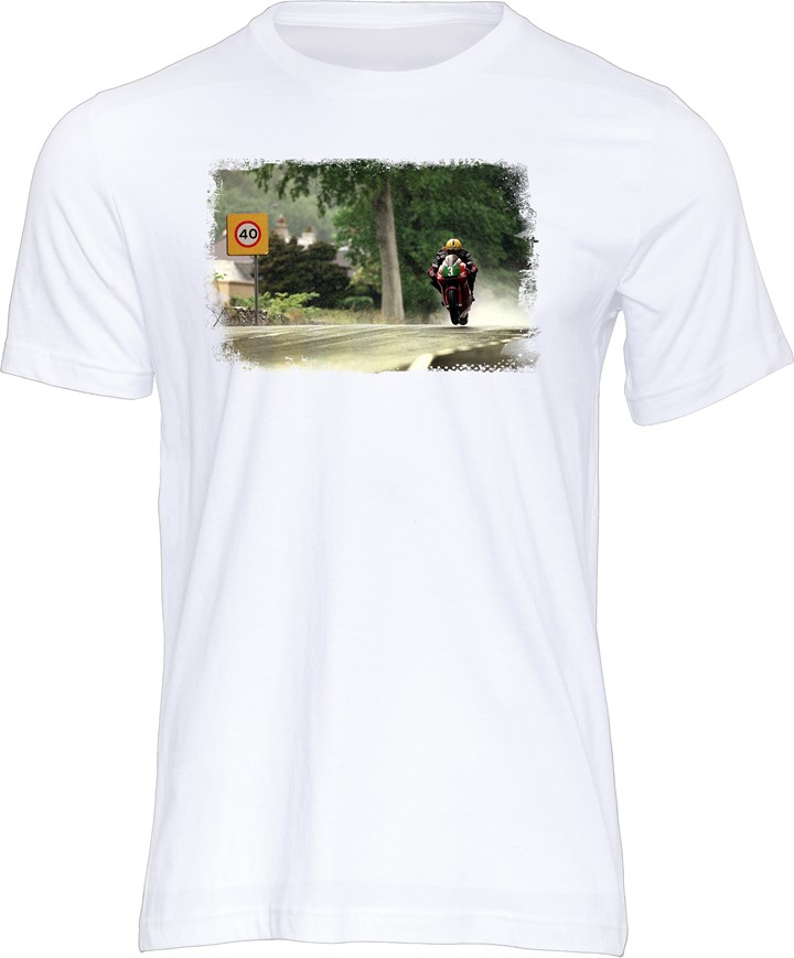 Joey Dunlop in the Rain TT 1998 Print T-shirt White - click to enlarge
