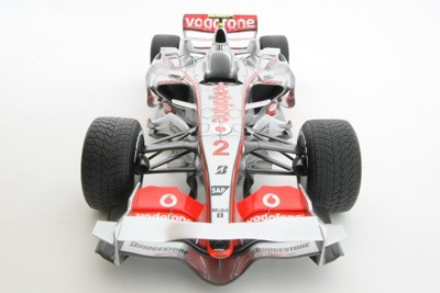 Mclaren Mercedes MP4-22A Japanese GP 1/8 Limited Edition  Model