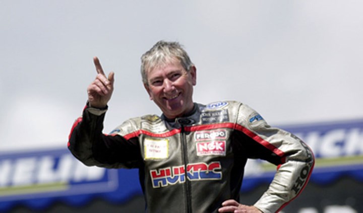 Joey Dunlop Podium Salute Lightweight Victory 2000 - click to enlarge