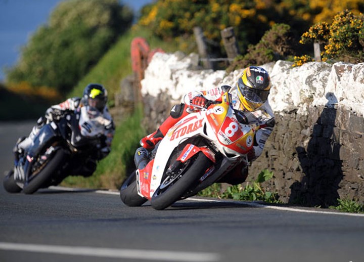 Martin & Anstey Tower Bends  Superstock Practice TT 2009  - click to enlarge