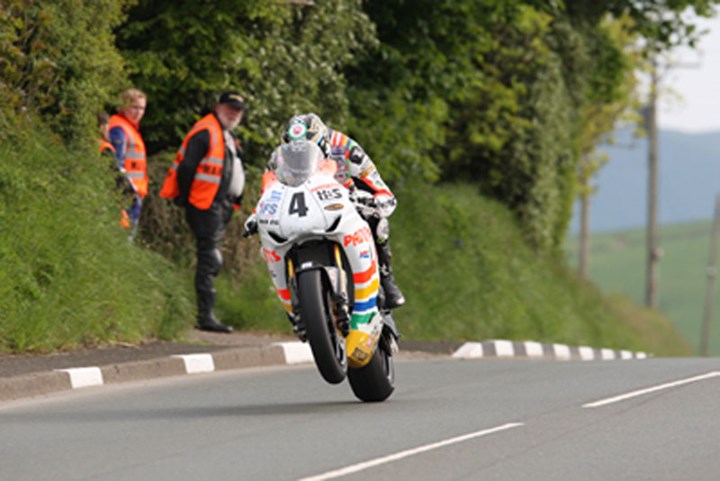 Ian Hutchinson Lambfell 2010 1st Practice - click to enlarge