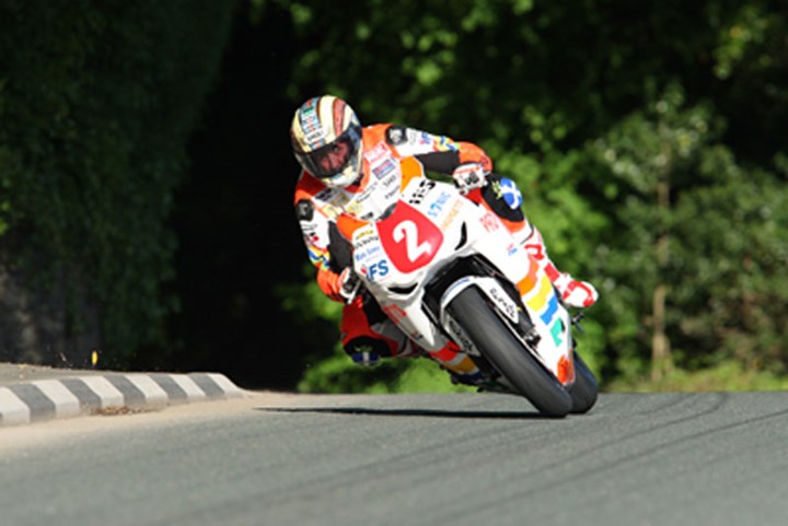 John McGuinness (Padgetts) Greeba 2010 Tuesday Practice - click to enlarge
