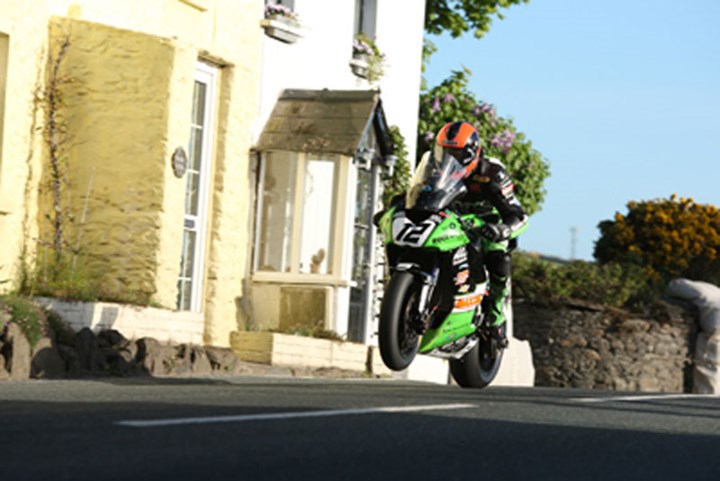 Ryan Farquhar Rhencullen 2010 Wednesday Practice - click to enlarge