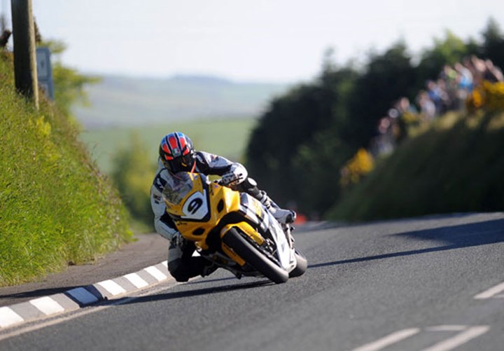 Adrian Archibald 2010 4th Practice - click to enlarge
