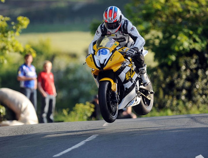 Adrian Archibald Ballaugh Bridge TT 2010 3rd Practice - click to enlarge