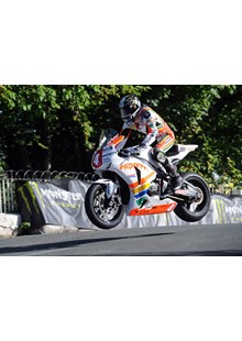 Ian Hutchinson Superstock Ballaugh Bridge