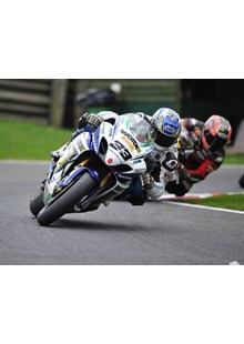 Hill and Kiyonari at Cadwell Park BSB 2010