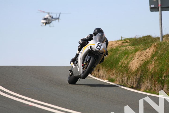 Guy Martin/Helicopter TT 2010 - click to enlarge