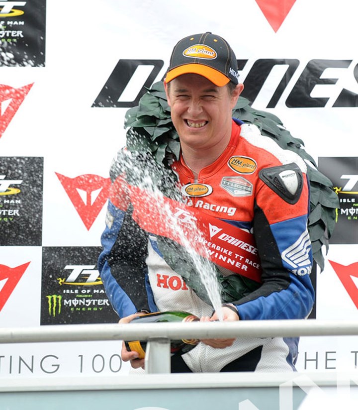 John McGuinness TT 2011 Superbike Race Champagne - click to enlarge