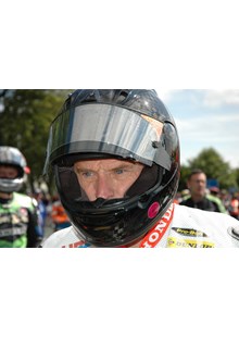Bruce Anstey TT 2011 in Helmet