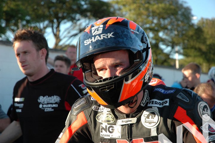 Ryan Farquhar TT 2011 in Helmet - click to enlarge
