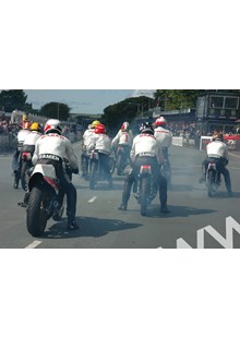 TT 2011 Yamaha Parade