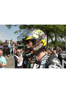 Guy Martin TT 2011 Start line