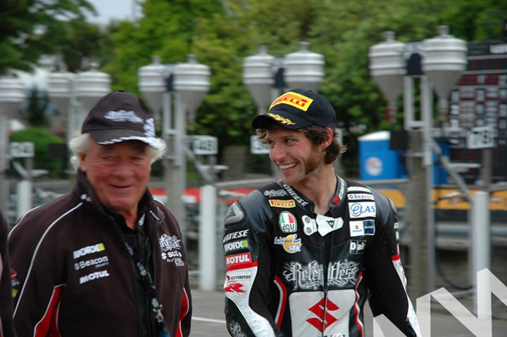 Guy Martin Hector Neill TT 2011 - click to enlarge