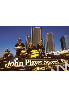 Senna (Lotus 98T Renault) in discussion Detroit 1986