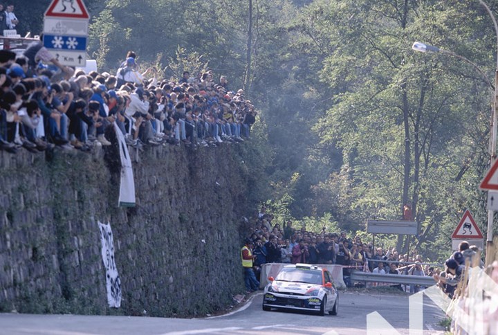 Colin McRae/Nicky Grist (Ford Focus WRC) San Remo Rally 2002. - click to enlarge