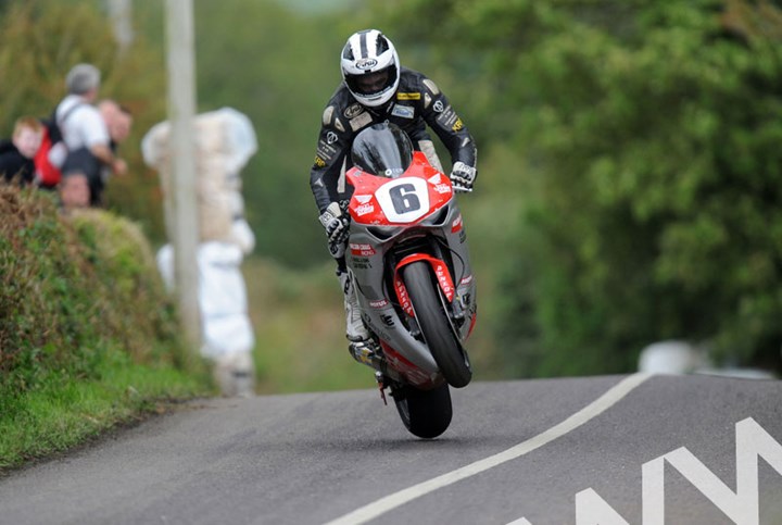 William Dunlop Munster 100 2011 O'Brien's Leap - click to enlarge