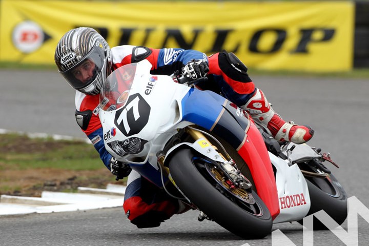 John McGuinness Honda Legends test Darley Moor - click to enlarge