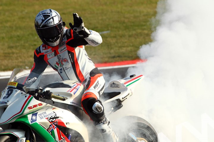 Chris Walker BSB 2011 Brands Hatch - click to enlarge