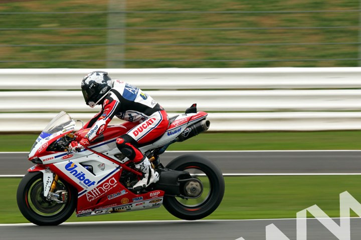 Carlos Checa SBK 2011 Silverstone - click to enlarge