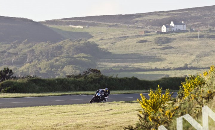 Guy Martin TT 2011 enters Brandish - click to enlarge