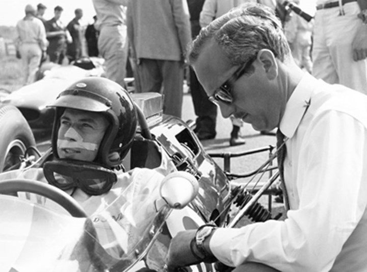 Jim Clark Colin Chapman 1964 Dutch GP  - click to enlarge