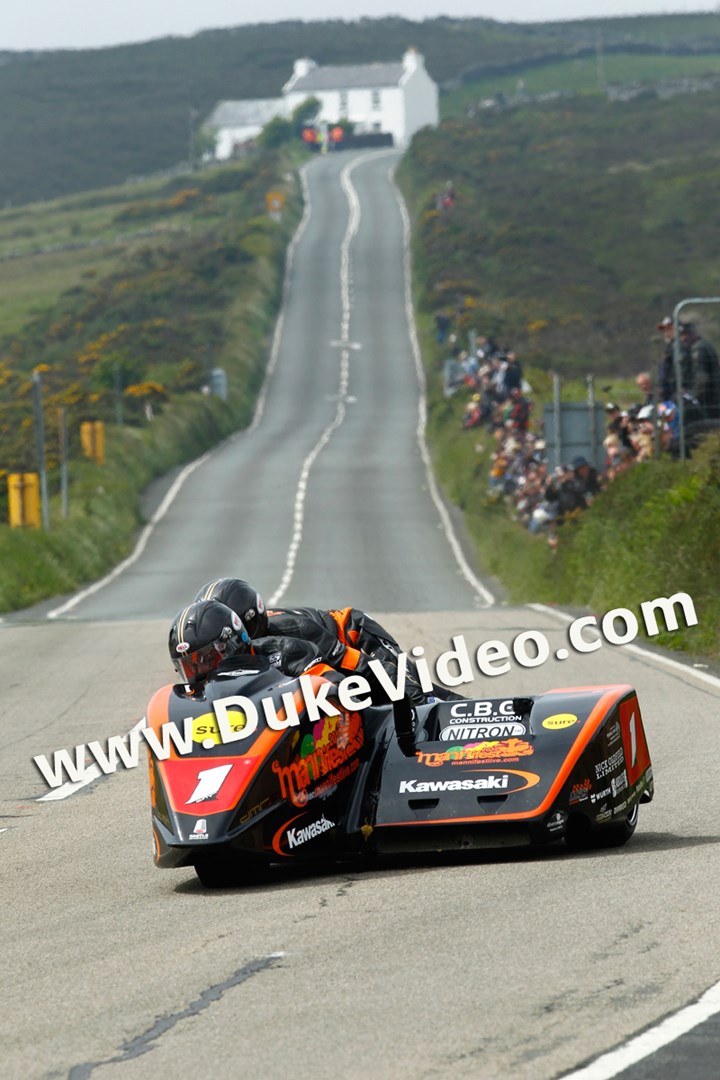 Dave Molyneux Patrick Farrance TT 2012 Creg Ny Baa - click to enlarge