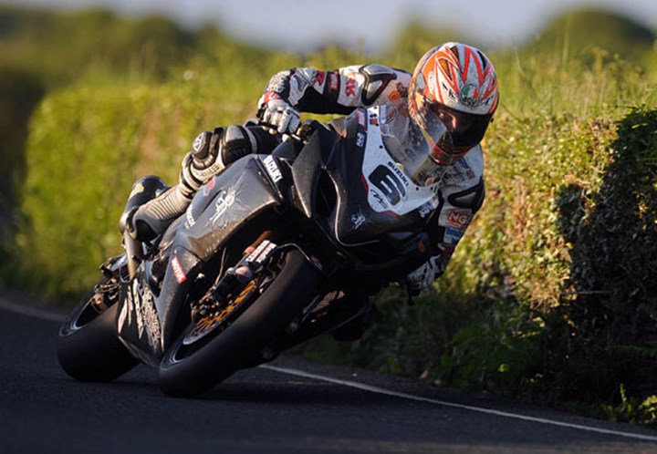 Cameron Donald Tower Bends Supersport Practice TT 2009  - click to enlarge