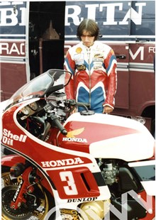 Joey Dunlop Donington 1982