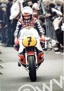 Barry Sheene Silverstone 1982