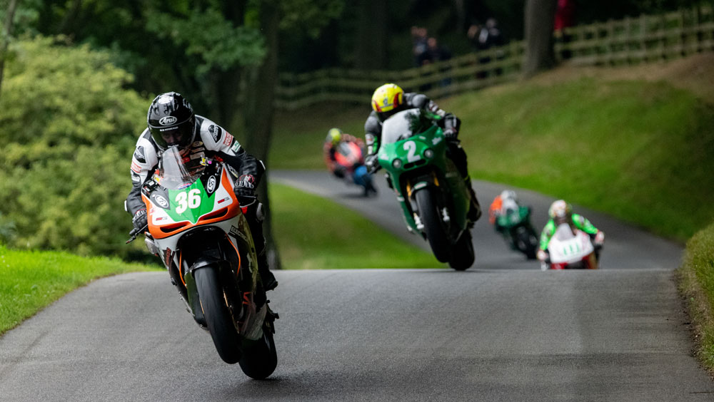Racing at Oliver's Mount